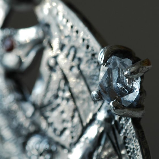 Jewellery-Pendant Dragena