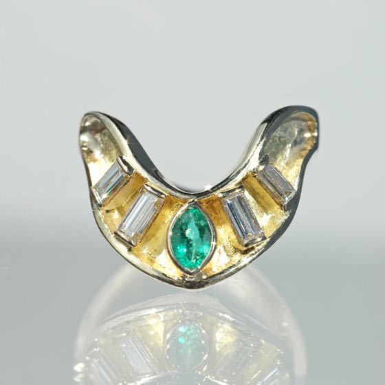 Gold Emerald Ring Isis